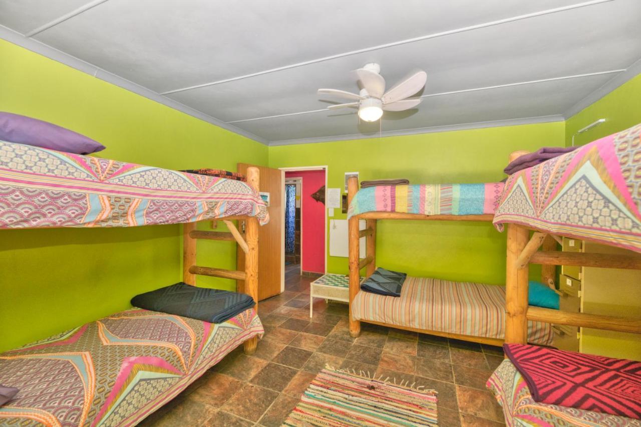 Cape Agulhas Backpackers Hostel สตรุยส์บาย ภายนอก รูปภาพ