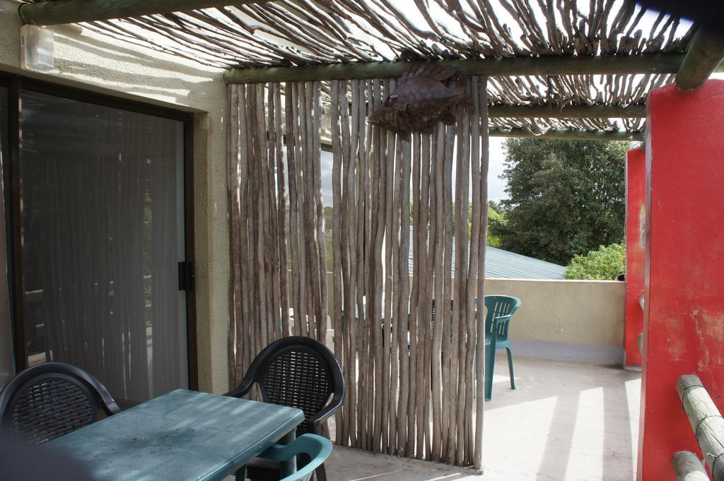 Cape Agulhas Backpackers Hostel สตรุยส์บาย ภายนอก รูปภาพ