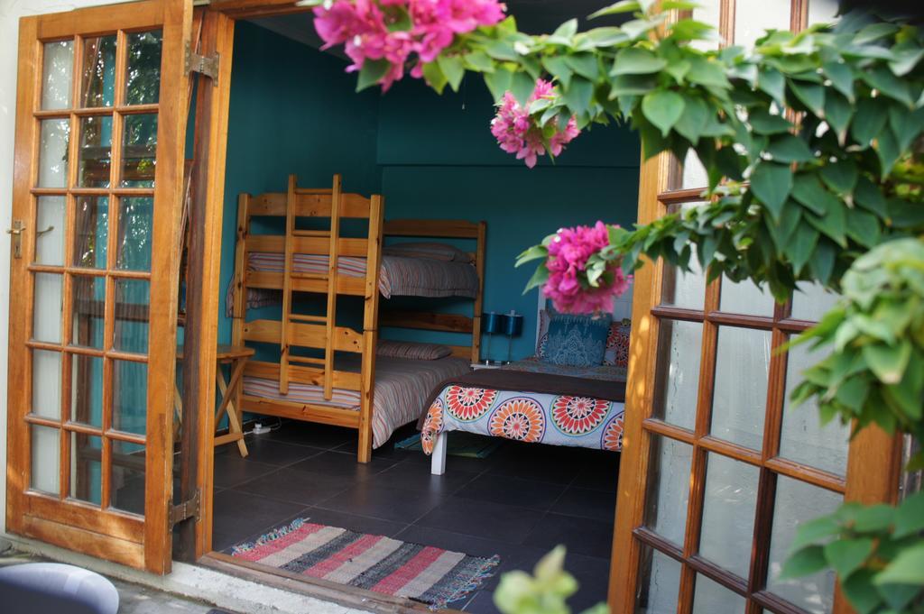 Cape Agulhas Backpackers Hostel สตรุยส์บาย ภายนอก รูปภาพ