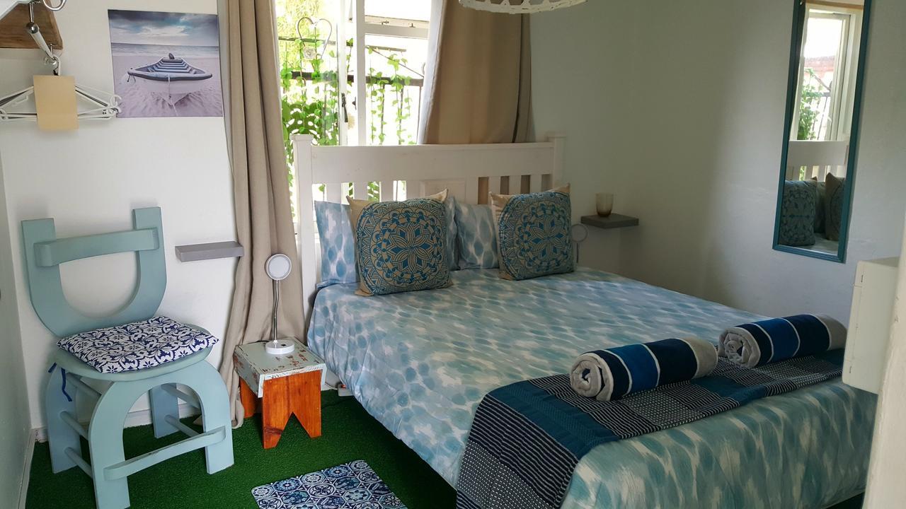 Cape Agulhas Backpackers Hostel สตรุยส์บาย ภายนอก รูปภาพ